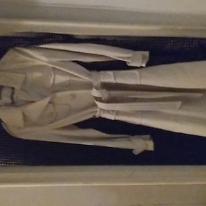Vintage women's 3/4 white leather trench coat